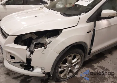 2015 Ford Escape Titanium from USA, damaged, VIN 1FMCU9J9XFUA31028